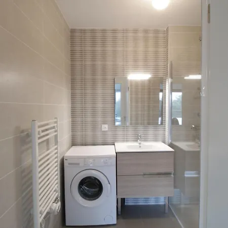 Brand New T2 Between And Center *