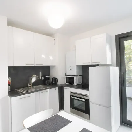 Brand New T2 Between And Center Aix-les-Bains