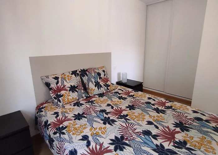 Brand New T2 Between And Center *