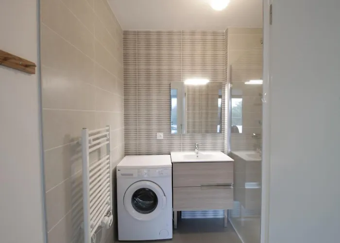 Brand New T2 Between And Center *